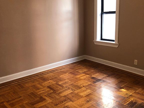 5th image of 2600 University Ave #2