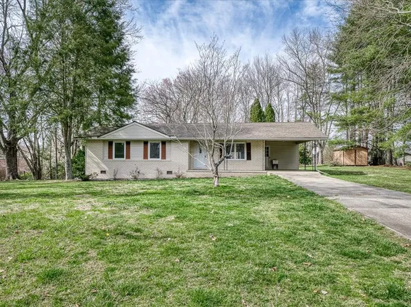 103 Long Dr, Crossville, TN 38555