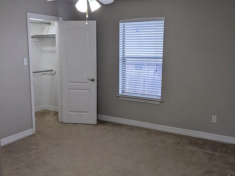 5805 Thompson Pl — Photo 17