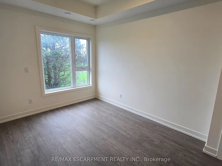 16 Melbourne Ave #210B — Photo 22