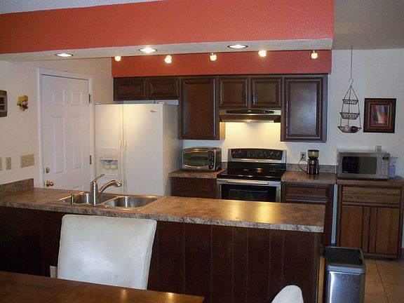 4th image of 1538 E Florian Cir