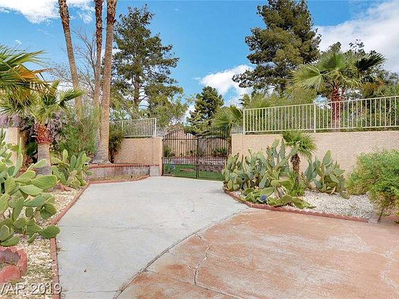 5th image of 5876 Little Cove Ct