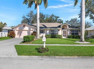807 Charlemagne Blvd, Naples, FL 34112