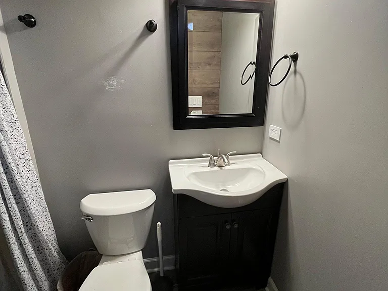 5325 Cinema Dr W — Photo 7