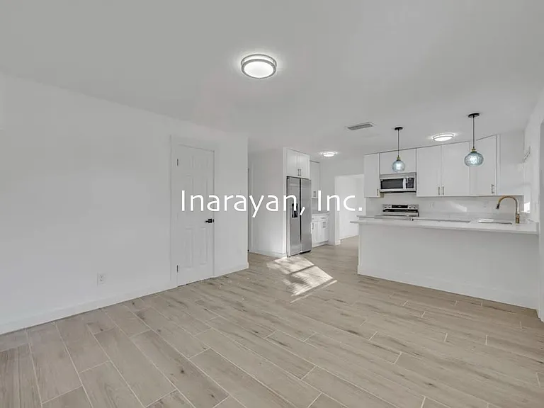 1224 Helen St — Photo 7