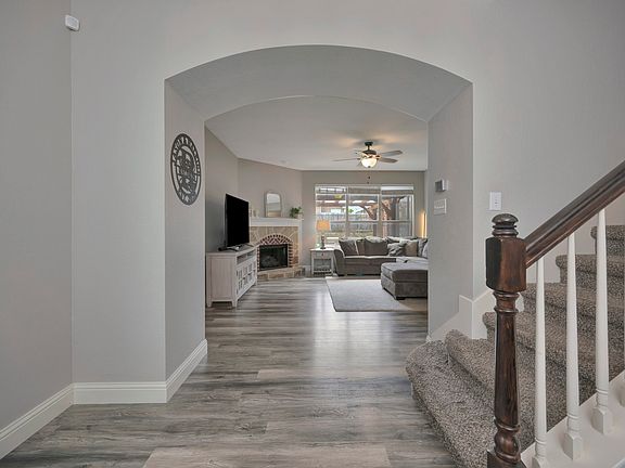 3rd image of 3104 Barkwood Dr