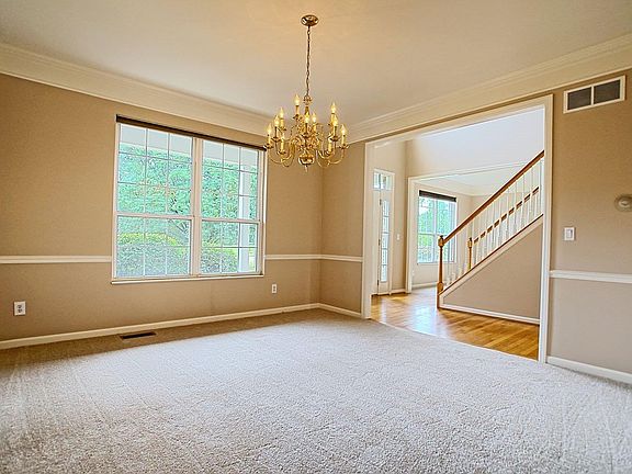 4th image of 5192 Stableton Dr