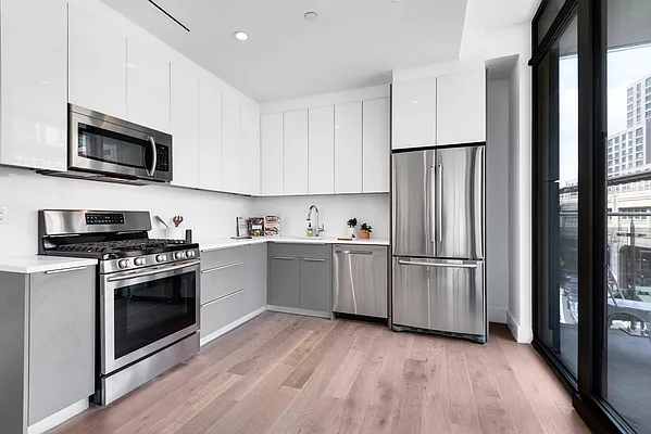 Rented by MOTION New York | media 18
