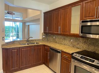 15813 SW 10th St, Pembroke Pines, FL 33027