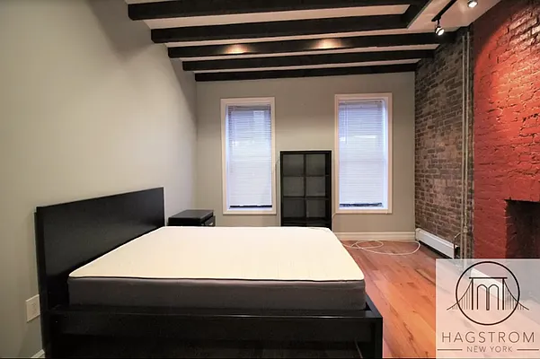 Rented by Hagstrom Management Inc | media 33