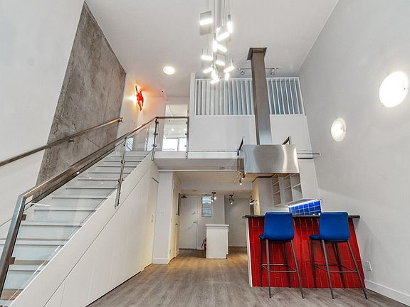 5th image of 489 W 6th Ave #G