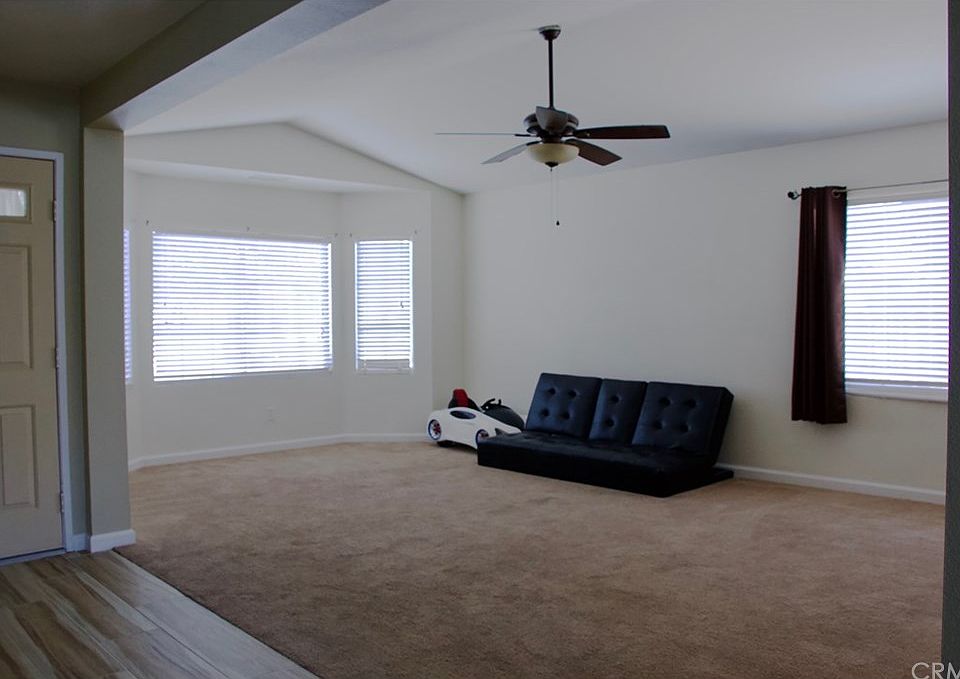 1st image of 13132 Aurora Ave