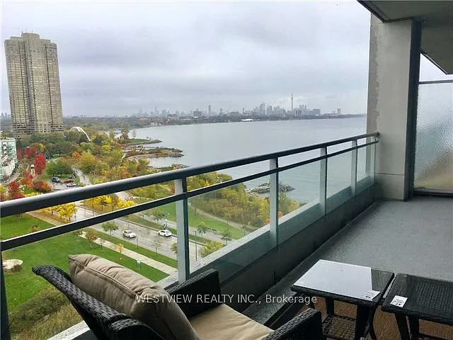 58 Marine Parade Dr #902