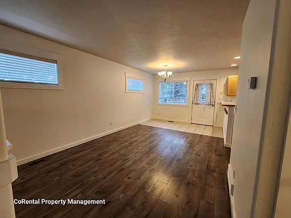 5th image of 1826 Bluestone Dr