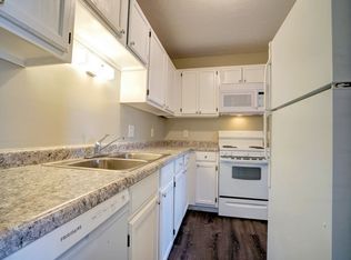 Forest Meadows Apartments Pet-Friendly with In-Unit Washer/Dryer Hookups in Forest Park, OH, Cincinnati, OH 45240
