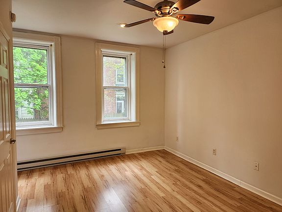 5th image of 1113 E King St APT 1