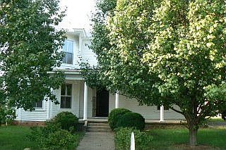 2nd image of 106 Joyce St