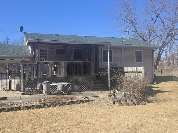 2nd image of 522 N 8th St