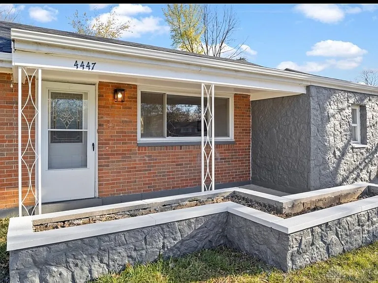 4447 Blueberry Ave — Photo 16