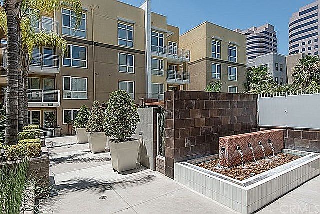 1st image of 21301 Erwin St Unit 218