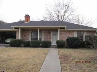 1909 Price St, Henderson, TX 75654