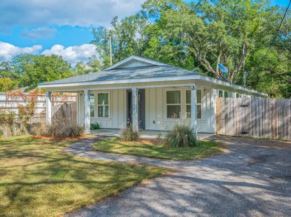5230 Richburg St, Milton, FL 32583