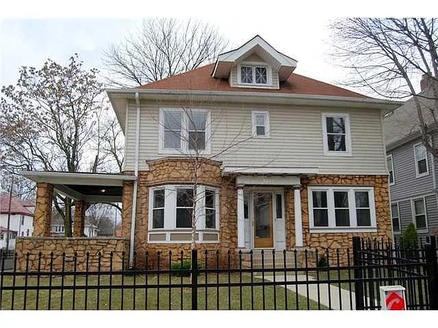 3302 N Central Ave photo 1