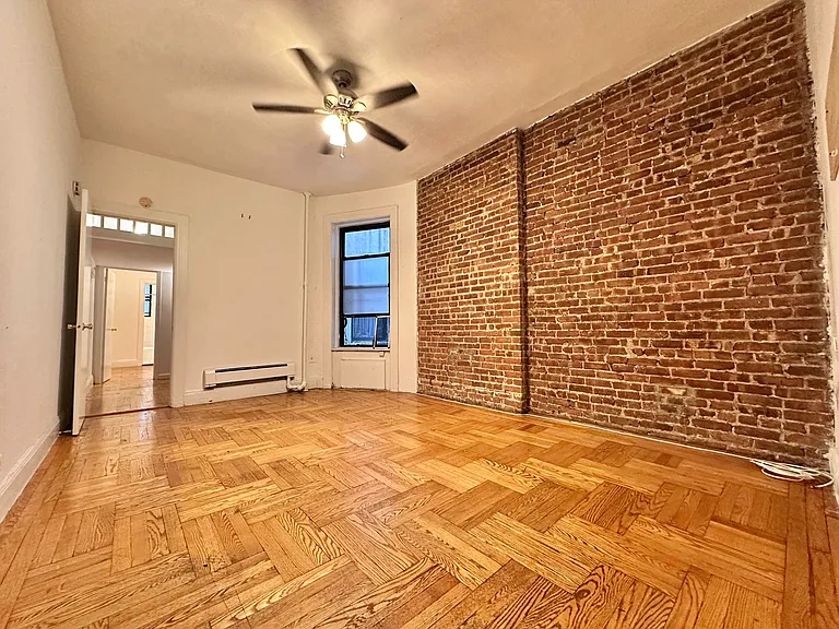 41 W 64th St #3C — Photo 3