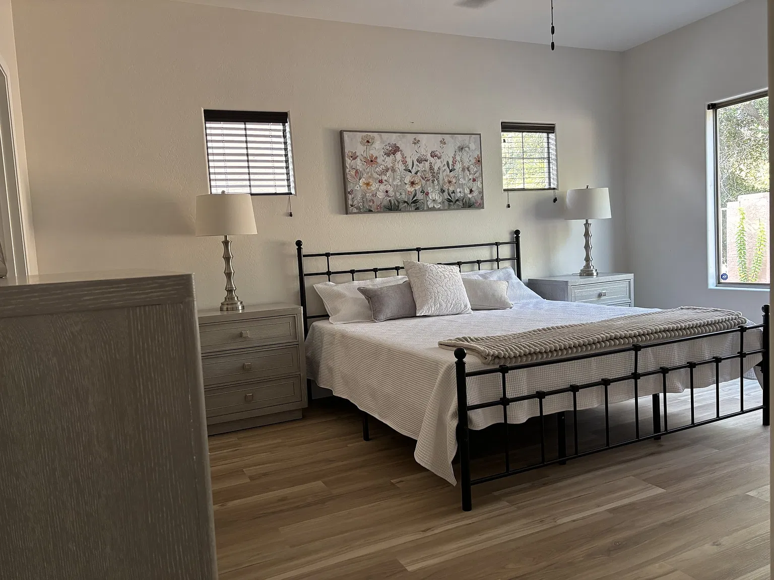 3 bed, 1350 sqft, $3,200 — Photo 2