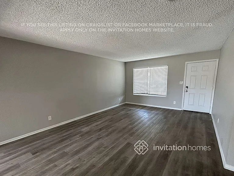 5433 W Altadena Ave — Photo 3