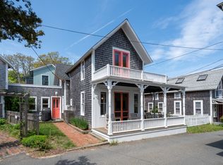 8 Rock Ave, Oak Bluffs, MA 02557