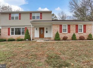 209 Hearth Rd, Camp Hill, PA 17011