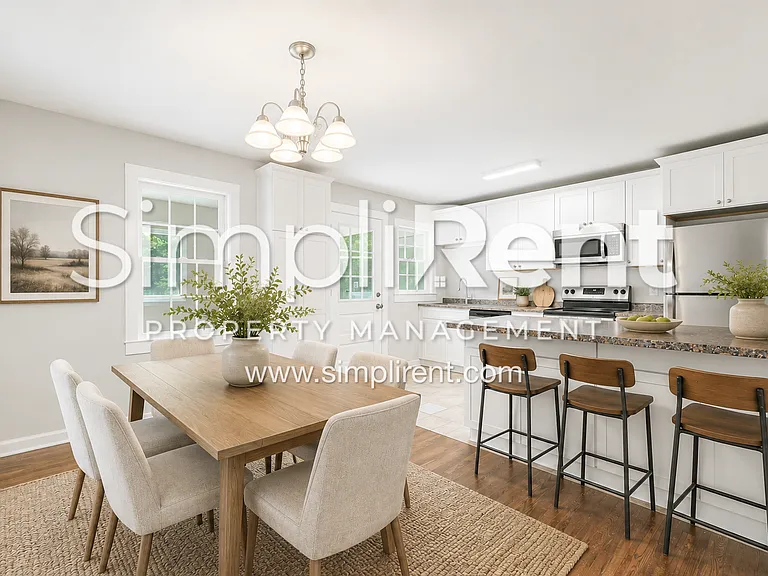 4401 Highland Rd — Photo 2