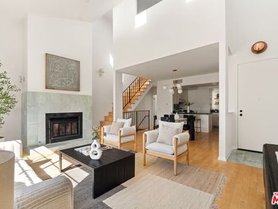 12515 Pacific Ave APT 203, Los Angeles, CA, 90066