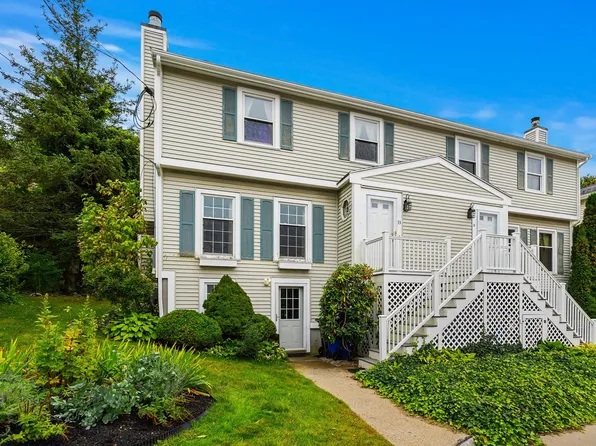 33 Arnold Ter #33, Marblehead, MA 01945
