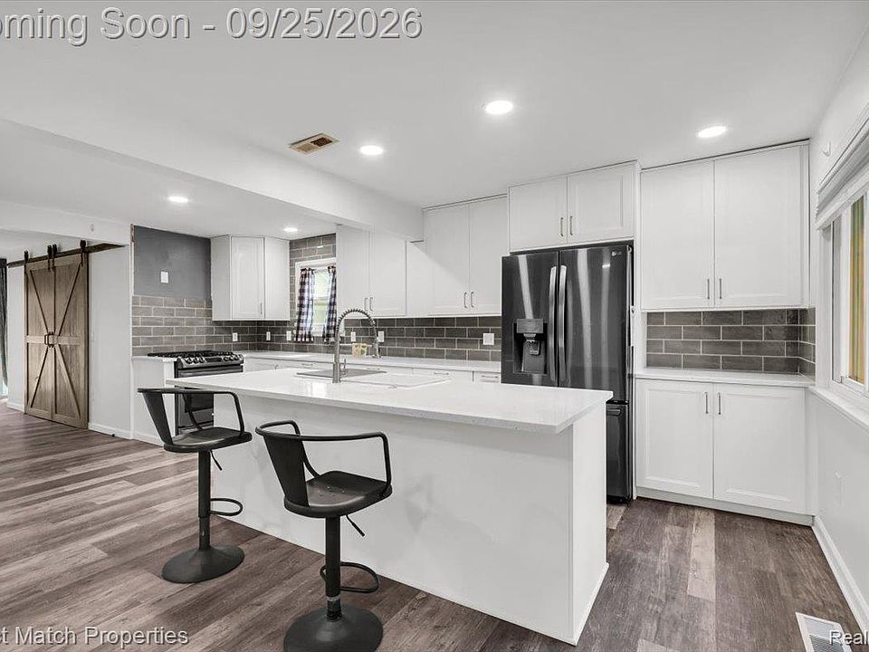 3149 Donley Ave, photo 17