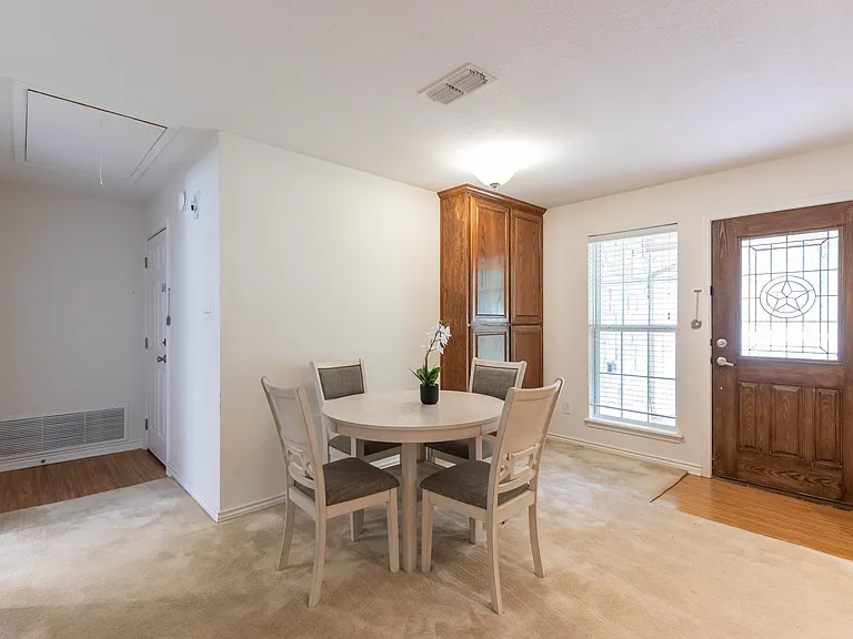 2650 Madison Ave #1/2 — Photo 8