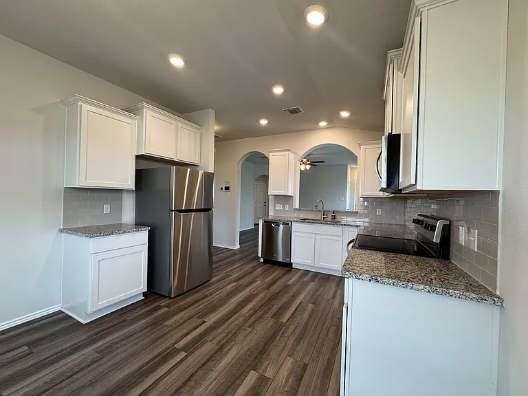 806 Stone Valley Rd — Photo 8