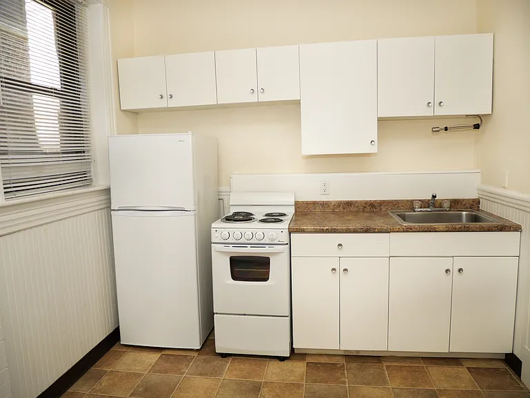 1382 Beacon St #12 — Photo 2