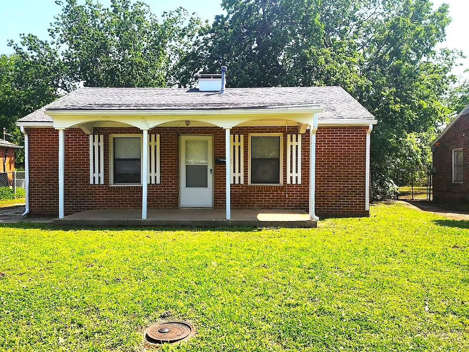 522 E Curtis Dr