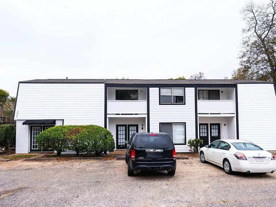 311A E Glenn Ave