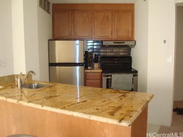 1088 Bishop St APT 1603, Honolulu, HI 96813