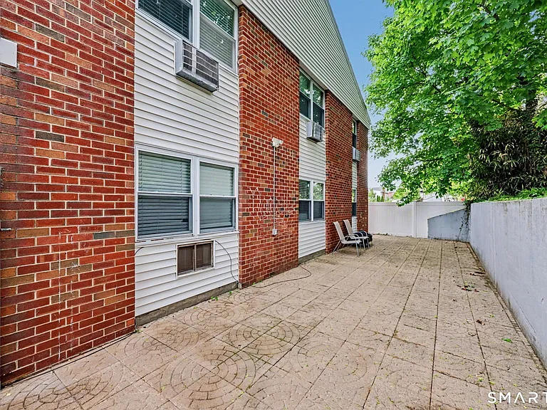 77 Webb Ave #8 — Photo 20