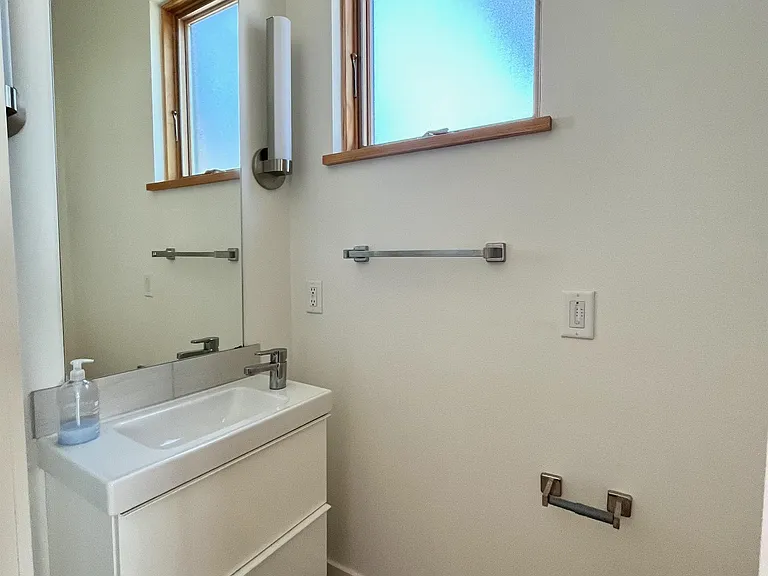 2743 Friendly Aly — Photo 16