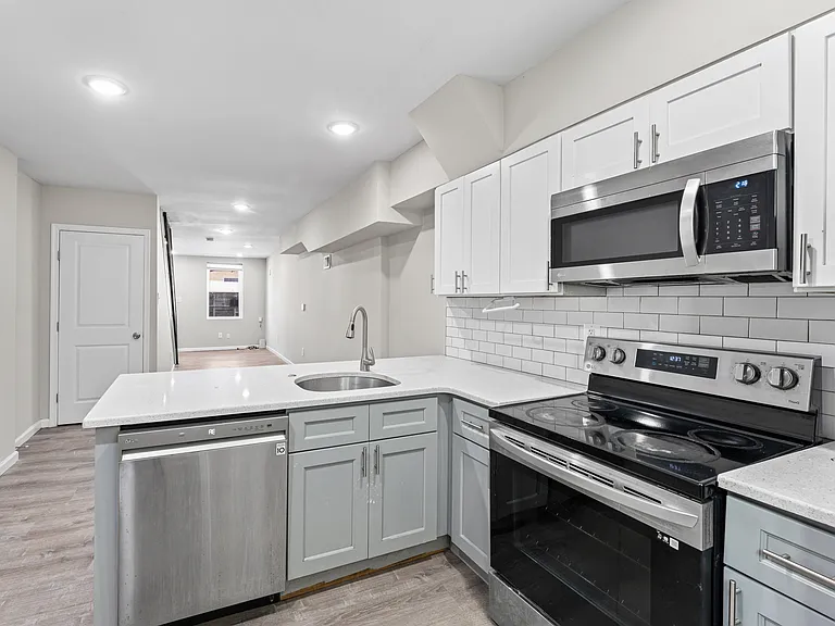 2356 N 4th St — Photo 10