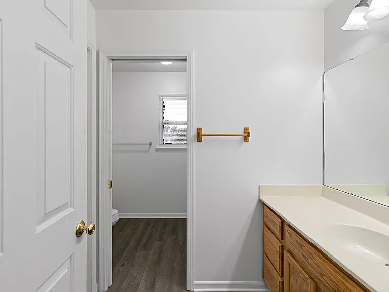 711 Cattail Ln — Photo 21