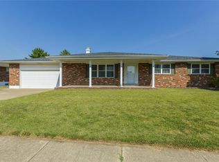 1649 Tamarack Dr, Saint Charles, MO 63301