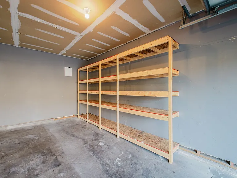 3413 Rainview Cir — Photo 42