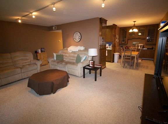 3rd image of 260 Westview Dr APT 211