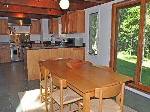 4th image of 40 Birch Dr